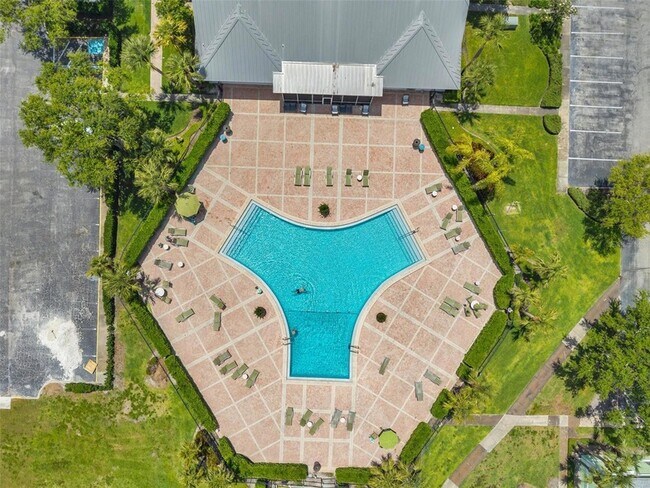 Building Photo - 4768 Coquina Key Dr SE