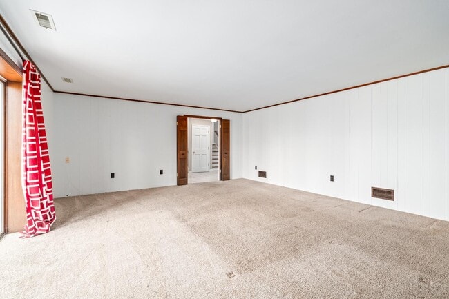 Building Photo - 5518 Woodlyn Rd