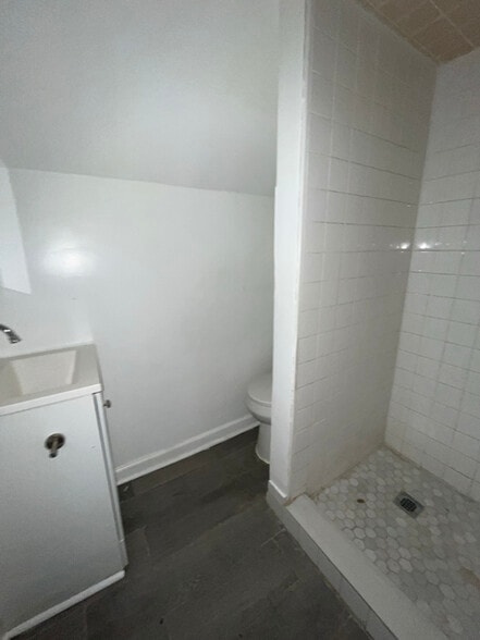 Building Photo - 880 S 14th St