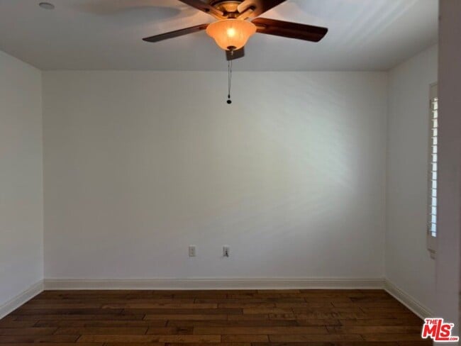 Building Photo - 8238 W Manchester Ave