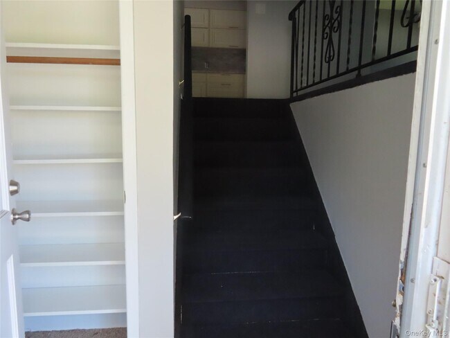 Building Photo - 1210 Smithtown Ave