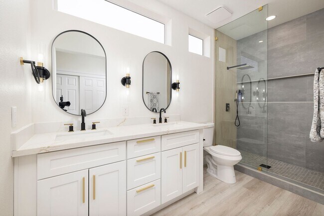 Building Photo - Highly Upgraded 55 + Community in Summerlin