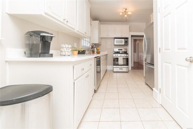 Building Photo - Home for Rent in Cloverdale