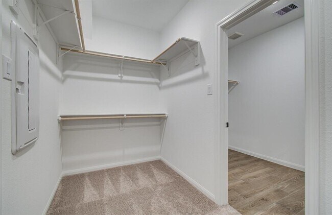 Building Photo - 7231 Yarrow Blossom Ct