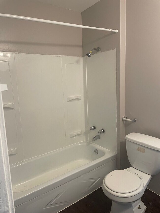 Building Photo - 2219 5th Ave S