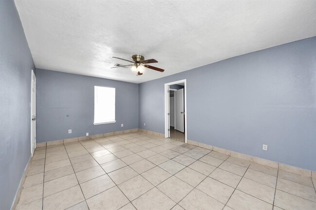 Building Photo - 13710 Brownsville St