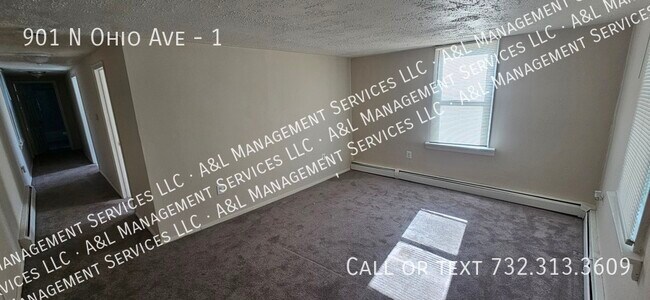 Building Photo - 901 N Ohio Ave