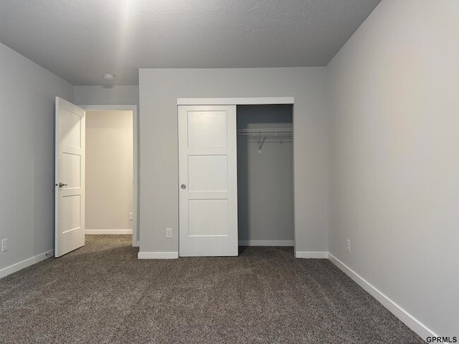 Building Photo - 14907 S 19th St