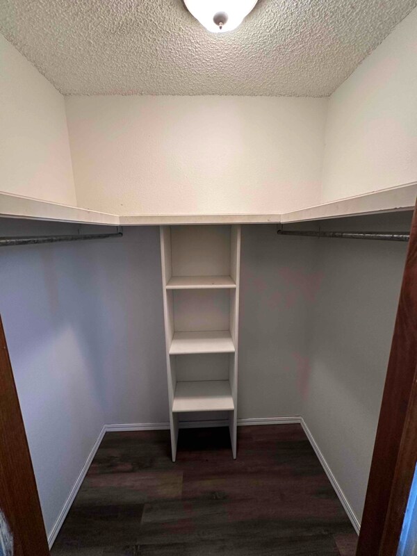 Building Photo - 9224 W 1st St