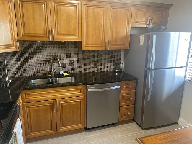 Building Photo - 4539 Luxemburg Ct