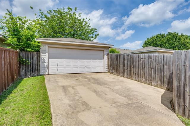 Building Photo - 2609 Van Buren Dr