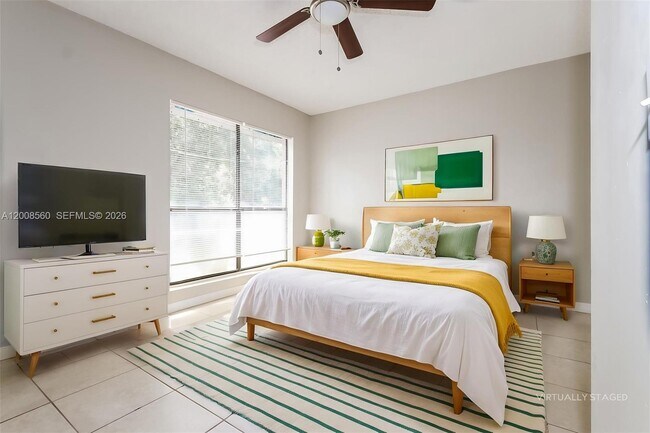 Building Photo - 438 SE Streamlet Ave