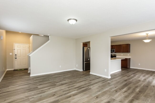 Building Photo - 8024 Bach Dr