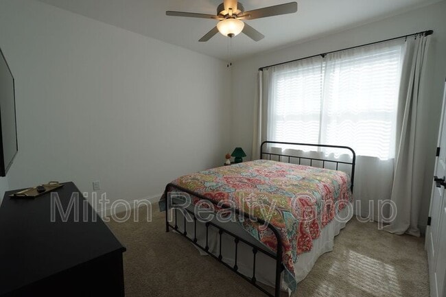 Building Photo - 108 Providence Crk Dr