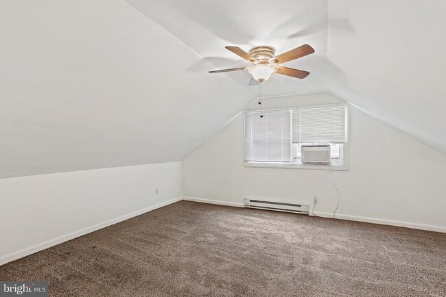 Building Photo - 5707 1st Ave