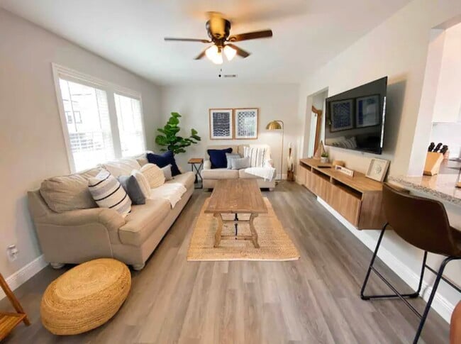 Building Photo - 4312 Avenue O 1/2