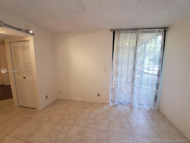 Building Photo - 10451 W Broward Blvd