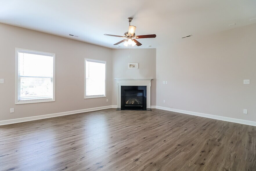 Building Photo - 508 McCarthy Dr