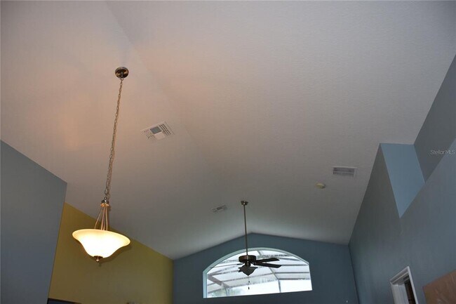 Building Photo - 1214 Solana Cir