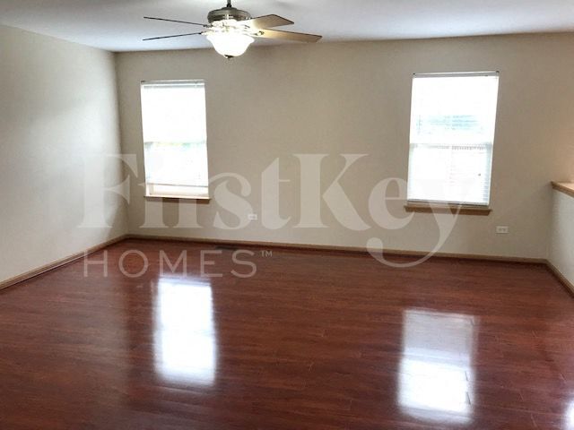Building Photo - 7010 Paradise Cir