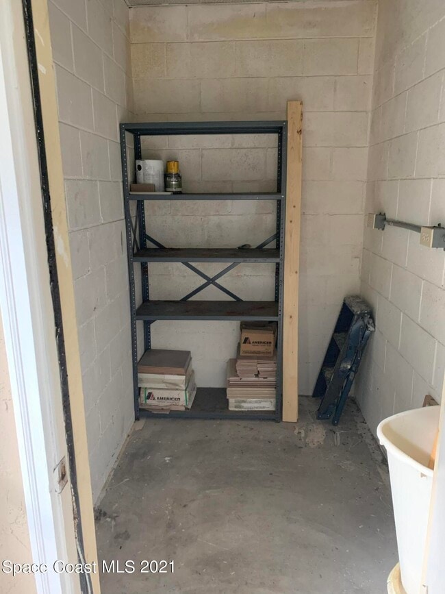 Building Photo - 4135 Cedar Creek Cir