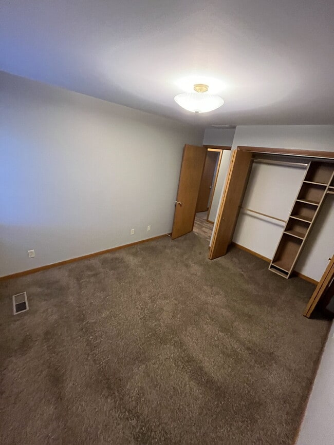 Building Photo - 1331 Spruce Ave