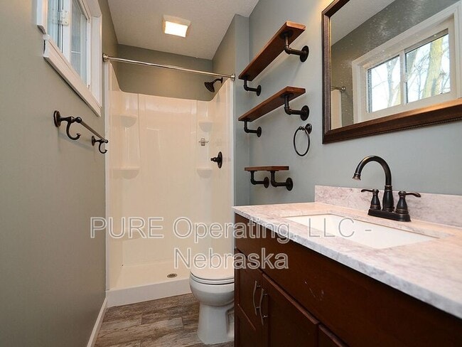 Building Photo - 13951 Jefferson Cir