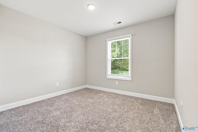 Building Photo - 6415 Flo Dr NW