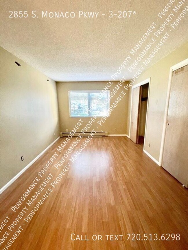 Building Photo - Plaza De Monaco Condo