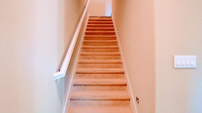 Building Photo - 5967 Raleigh Rd