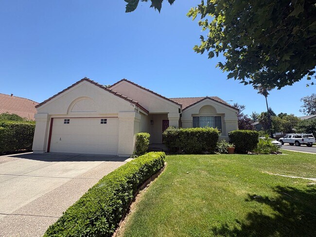 Building Photo - 798 Shannon Dr