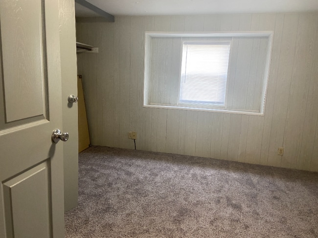 Building Photo - 191 Lindenview Cir