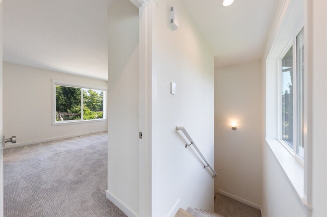 Building Photo - Recently Built 1 Bedroom, 1 Bathroom Home