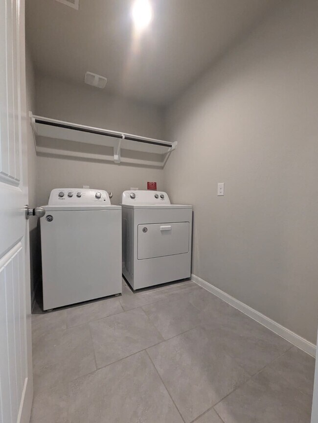 Building Photo - 3518 Windham Way