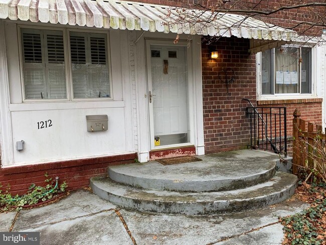 Building Photo - 1212 Wilkes St