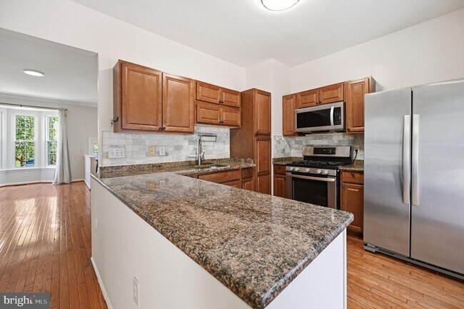 Building Photo - 7676 Helmsdale Pl