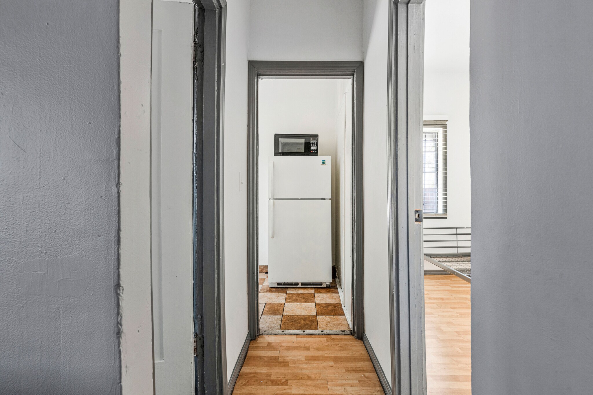 Building Photo - 2816 Ellendale Pl