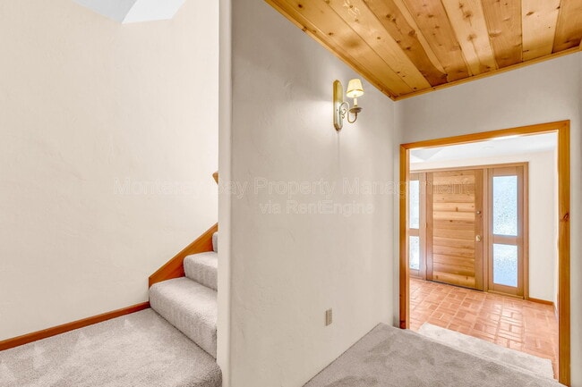 Building Photo - 1231 Funston Ave
