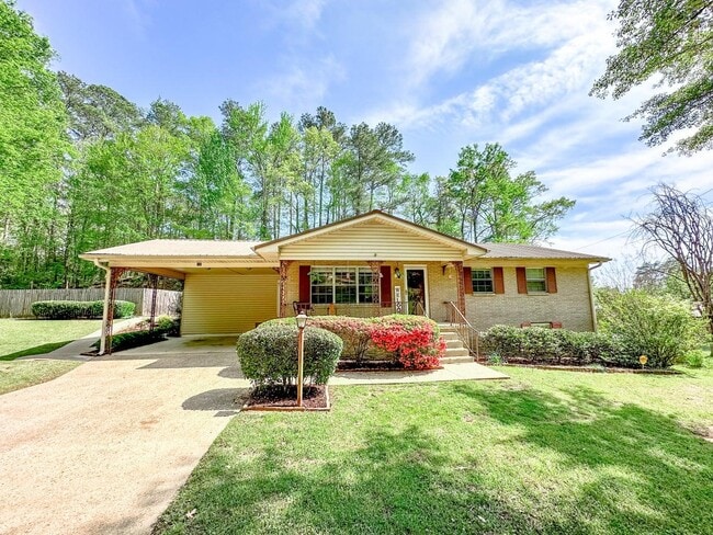 Primary Photo - 110 Ridgeland Dr