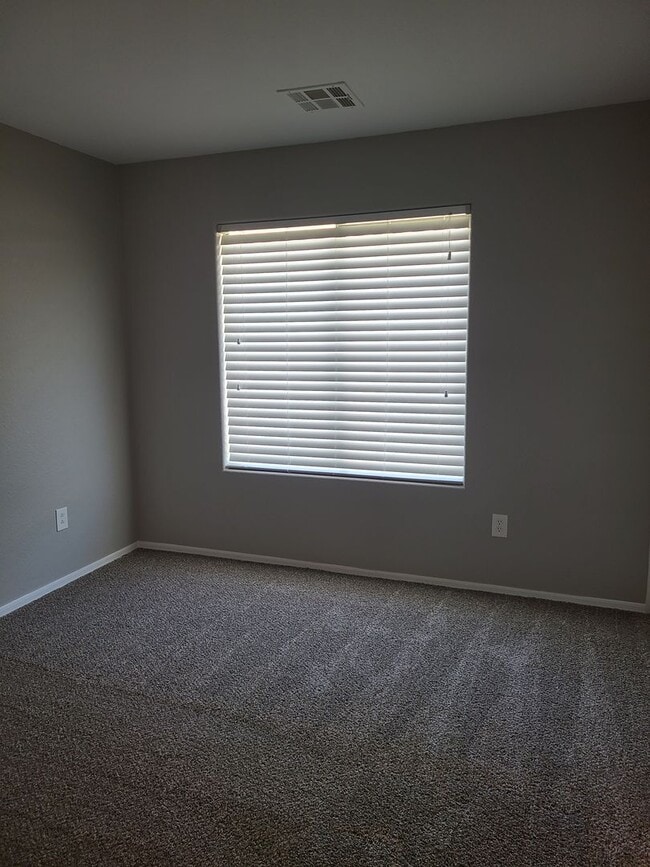 Building Photo - 19408 N Smith Dr