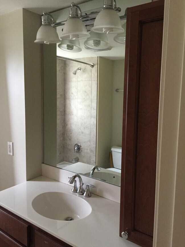 Building Photo - 8140 Whitburn Dr