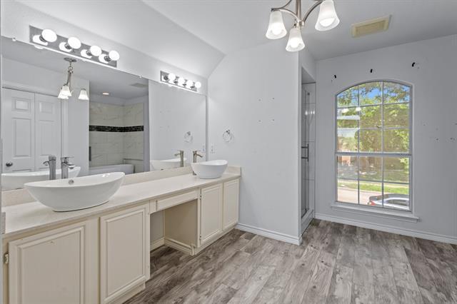 Building Photo - 6301 Waterview Dr