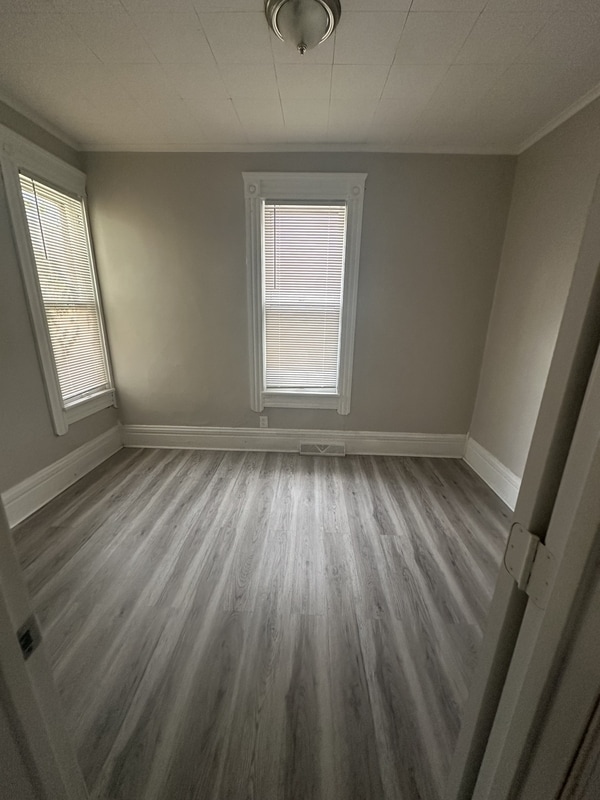 Building Photo - 3295 W 54th St