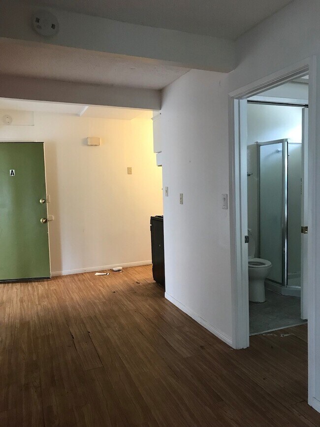 Building Photo - 6775 Pasado Rd