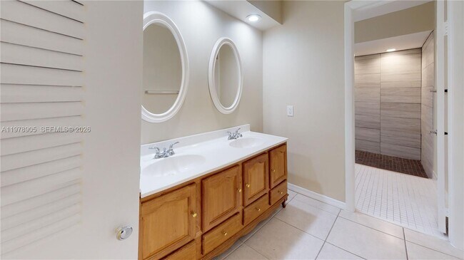 Building Photo - 15012 SW 146th St