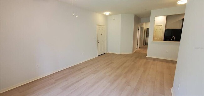 Building Photo - 3757 Parkridge Cir
