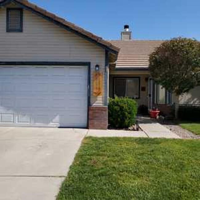 Primary Photo - Salida 3 bedroom 2 bathroom