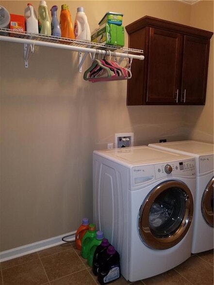 Building Photo - 652 Fairfield Loop