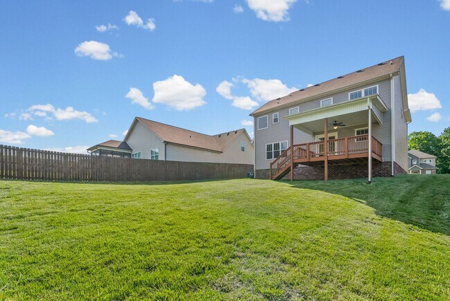 Building Photo - Pet Friendly Four Bedroom!