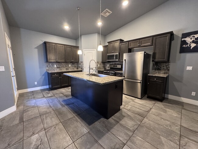 Building Photo - 3752 Richie Dr